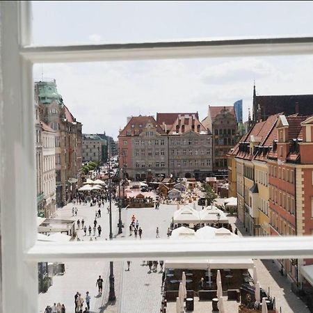 Duze Mieszkanie W Samym Rynku Wroclaw Bagian luar foto